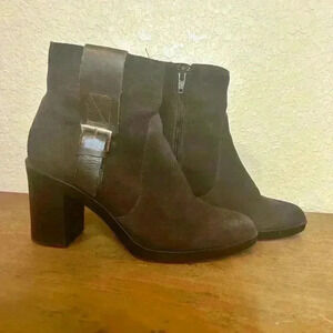 Clarks Womens Brown Suede ultra Comfort Block Heel Side Zip Ankle Booties Sz 7.5